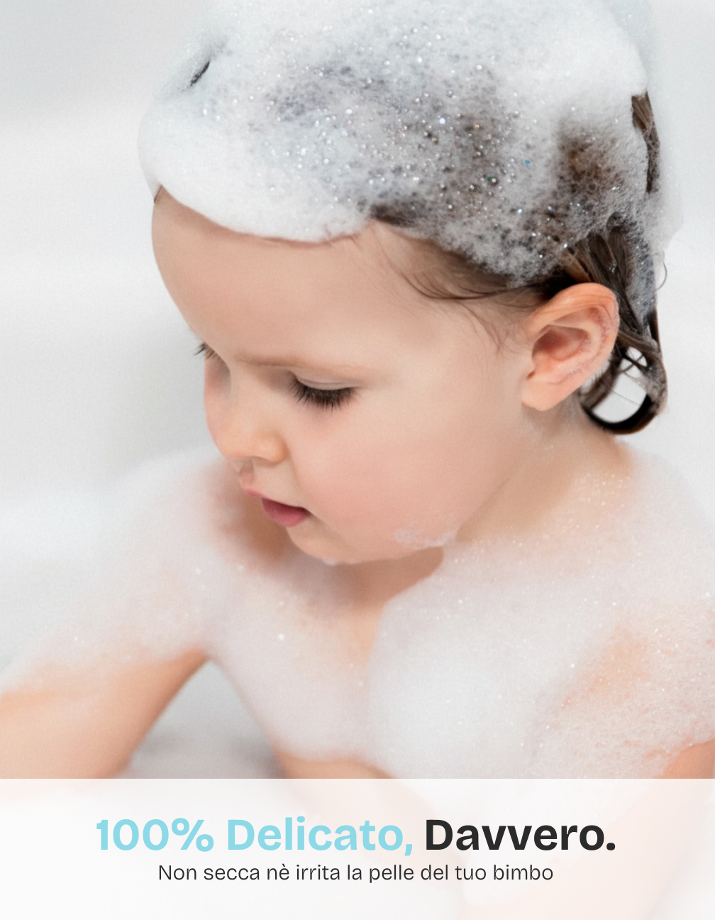Bambino nel bagnetto con schiuma sui capelli – detergente baby bio 3 in 1 Bubbly Bear, non secca né irrita la pelle